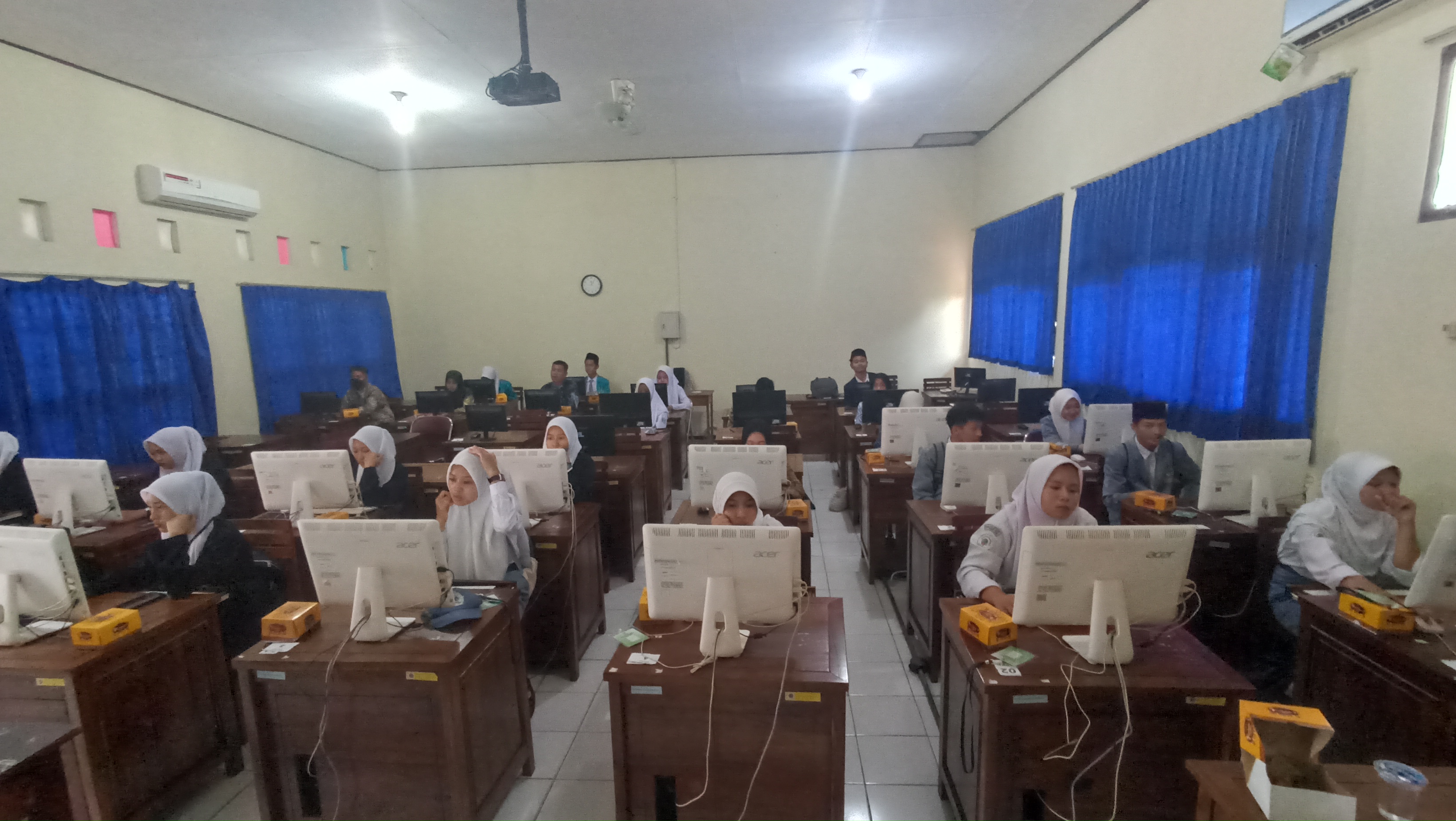 tes-tertulis-komputer-bagi-peserta-duta-zakat