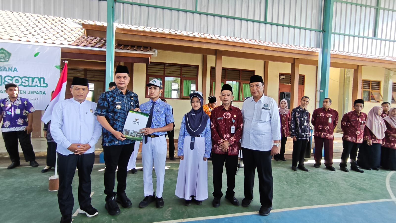 siswa-dan-mahasiswa-jepara-peduli-sesama---sukseskan-pps-baznas-jepara-tahun-2025-